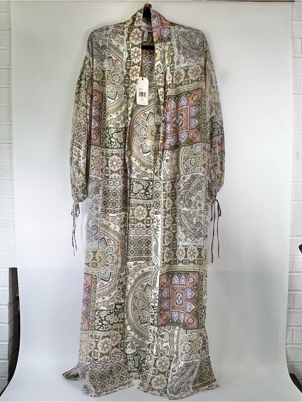Shyanne Paisley Print Kimono in Sage NWT Festival Boho Gypsy S/M Fairy Duster